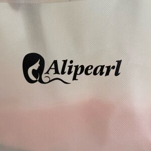 Alipearl U-part 22inch long Indian natural hair extension.Used only once at home